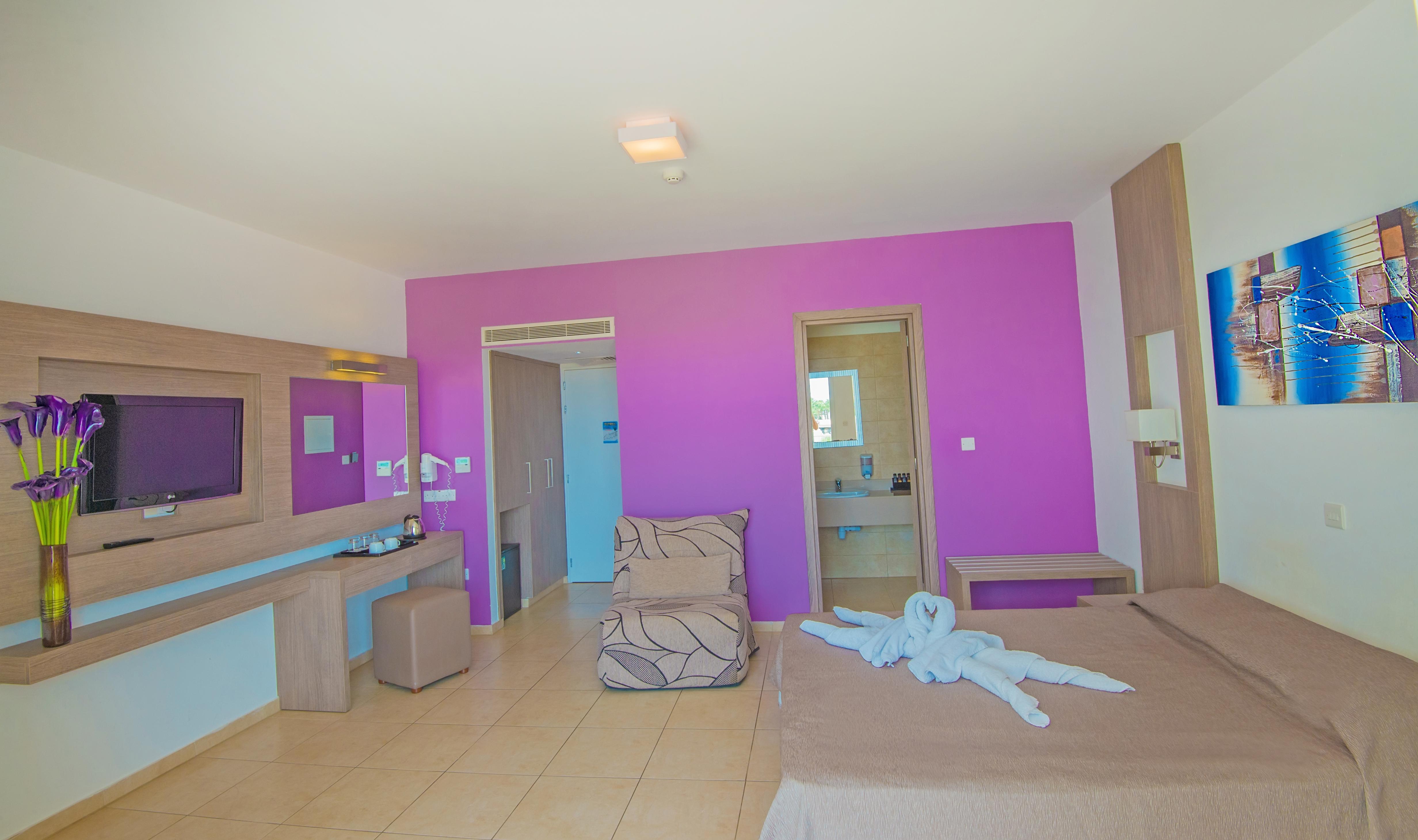 New Famagusta Hotel & Suites Agia Napa Exterior foto