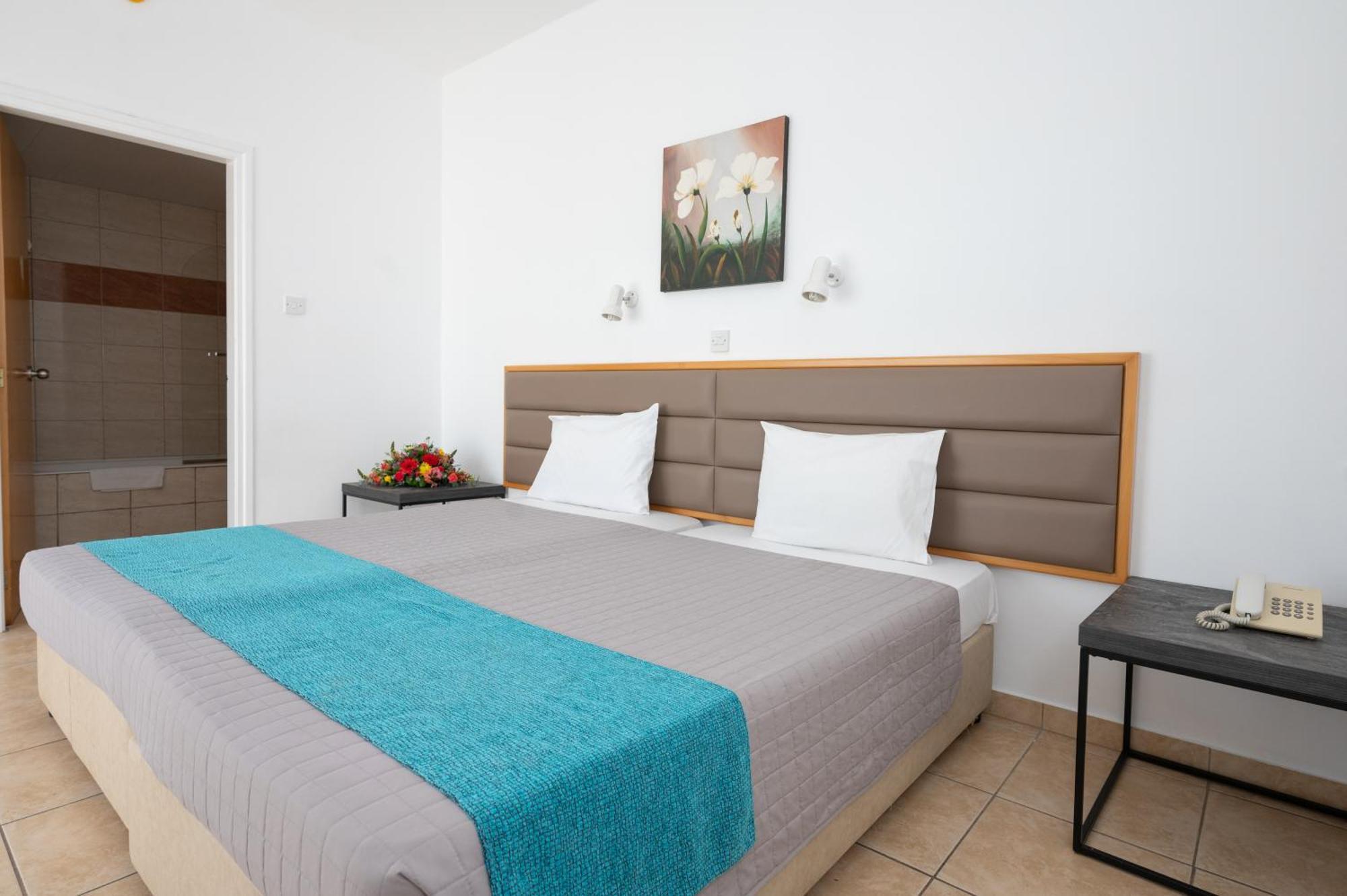 New Famagusta Hotel & Suites Agia Napa Exterior foto
